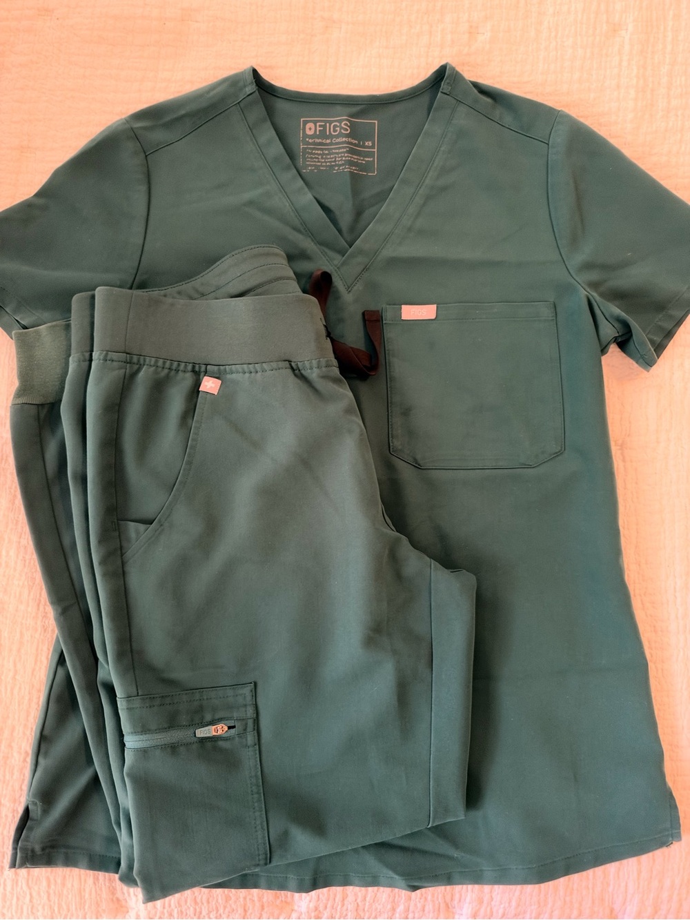 FIGS scrub set Scrub Set in Emerald Green Catarina XS Zamora Jogger Small Petite